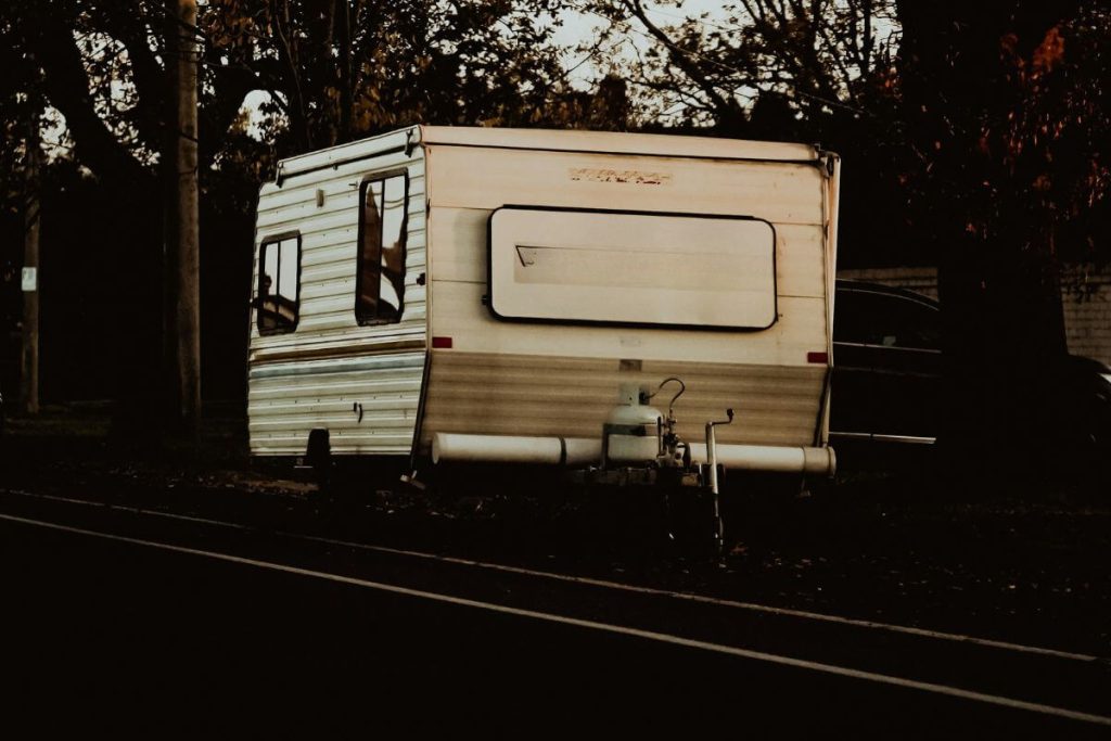 The old pop top caravan with the wind up winch problems